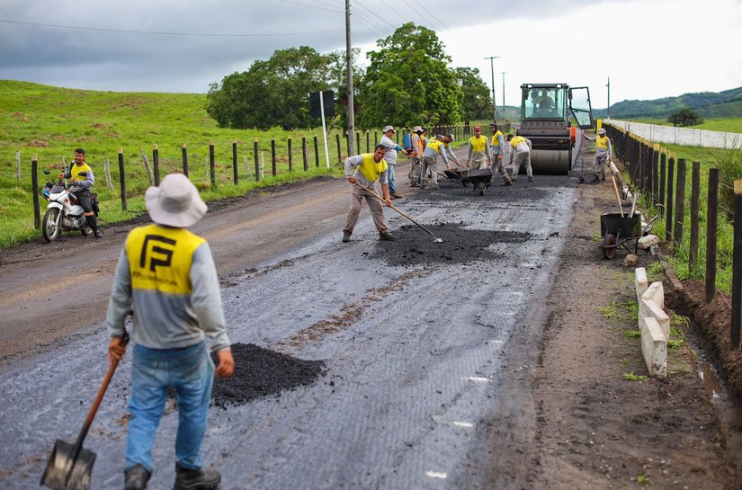 Federalização de rodovias: obras da BR-424 devem ser concluídas em até três meses, diz Renan Filho