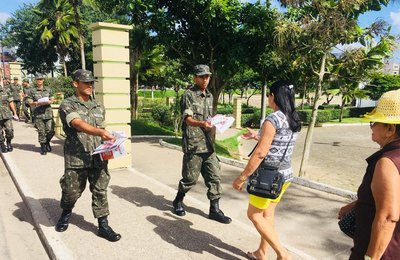Prefeitura promove ação de combate ao Aedes Aegypti no Bosque das Arapiracas 