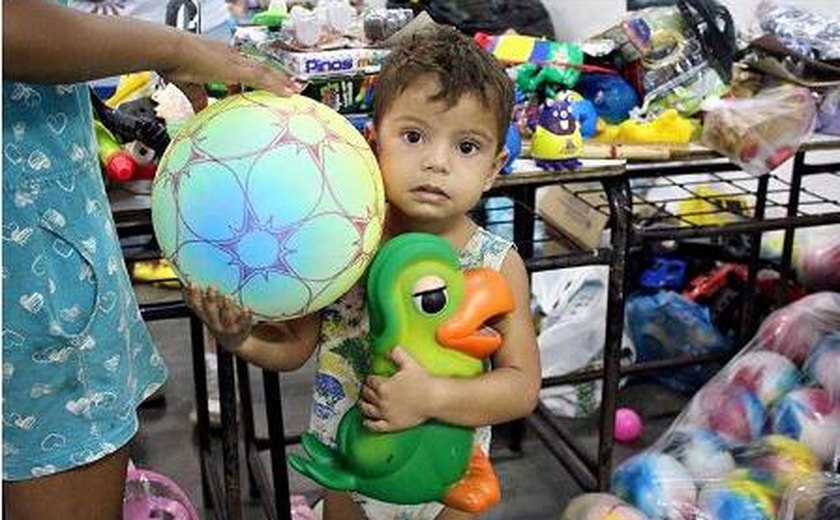 ONG Visão Mundial promove festa das Crianças com construção de brinquedotecas no sertão alagoano