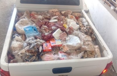 Vigilância Sanitária apreende 1.300kg de produtos impróprios para o consumo em supermercado