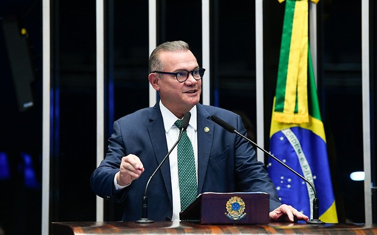 Debatedores apontam medidas para melhorar segurança nas escolas