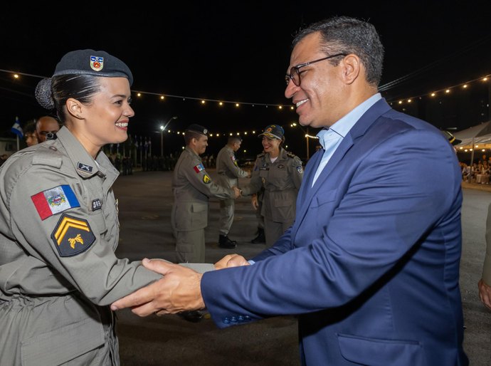Polícia Militar promove 253 policiais e homenageia outros 304 com medalhas do mérito