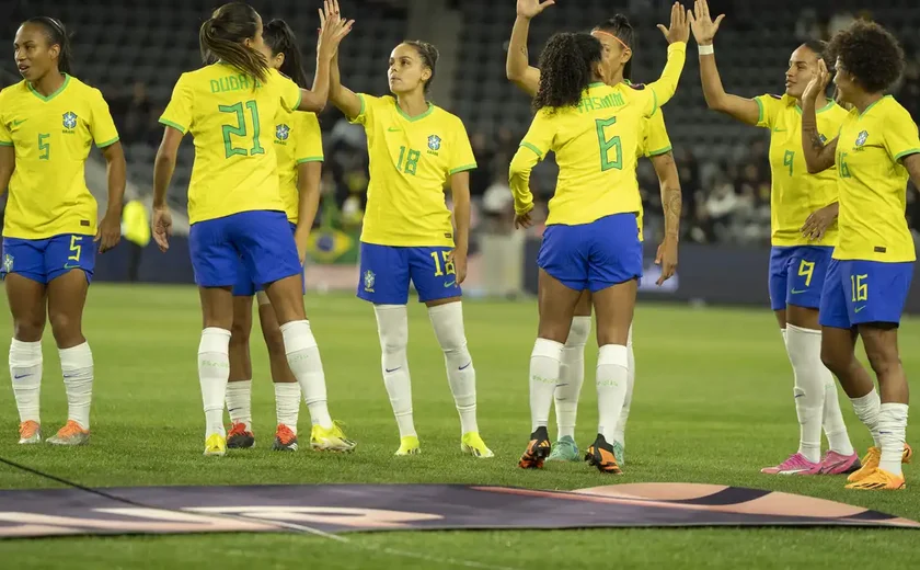 Brasil derrota México e se garante na decisão da Copa Ouro feminina