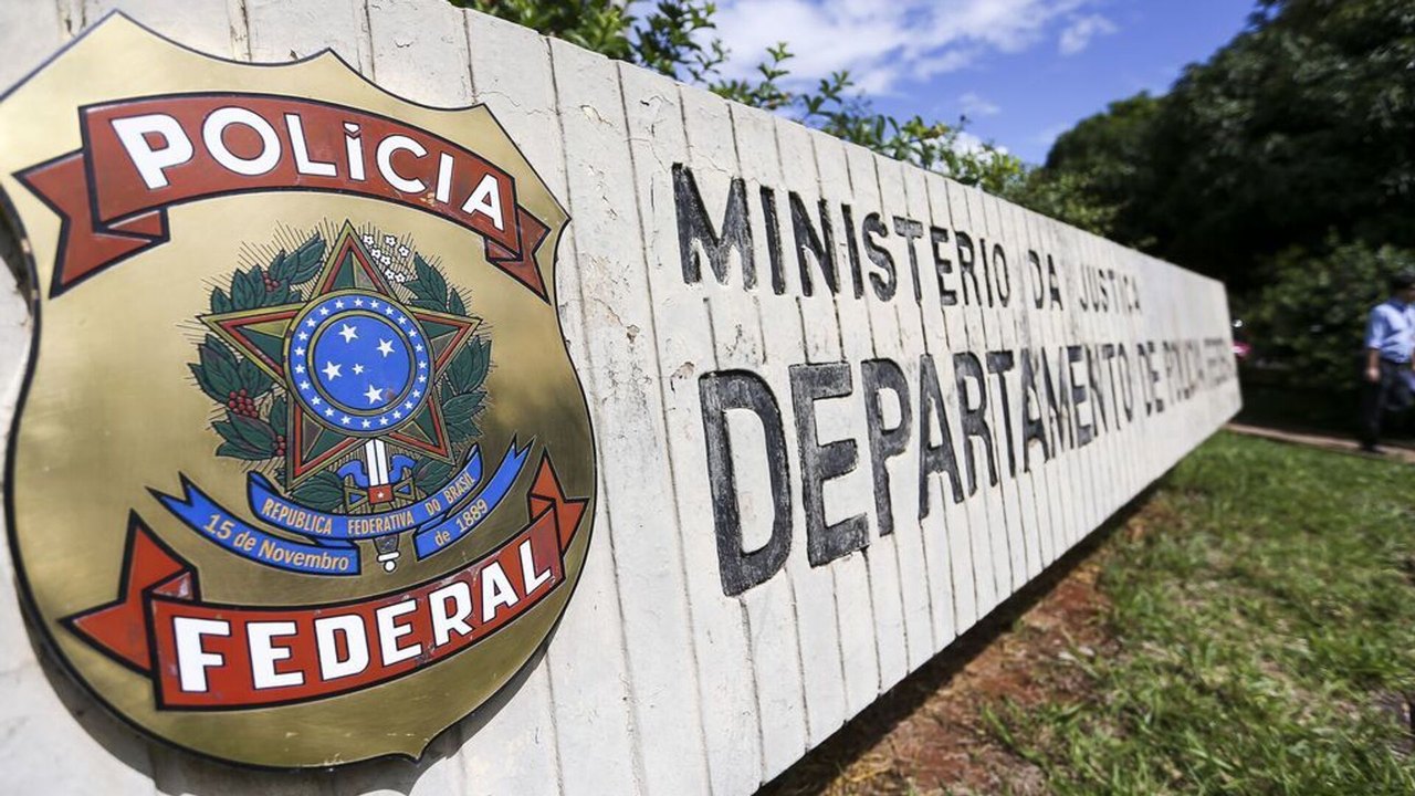 PF aponta vazamento pago por Vorcaro com agentes e delegada envolvidos, diz mídia