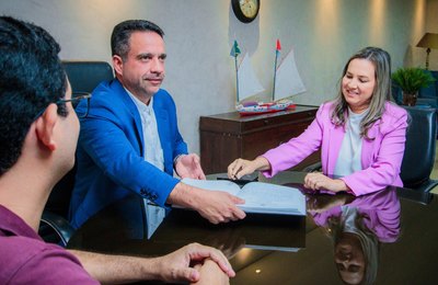 Paulo Dantas dá posse a nova secretária de Esporte, Lazer e Juventude