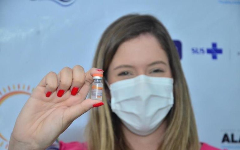 Governo atende indicação da deputada Cibele Moura e educadores serão priorizados na vacinação contra Covid