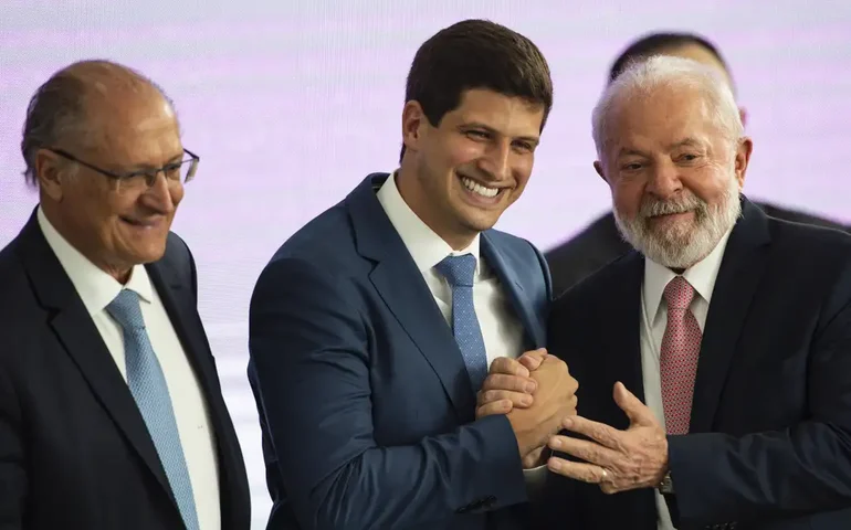 Em Recife, PT é preterido e possíveis vices de João Campos se filiam a outros partidos da base 