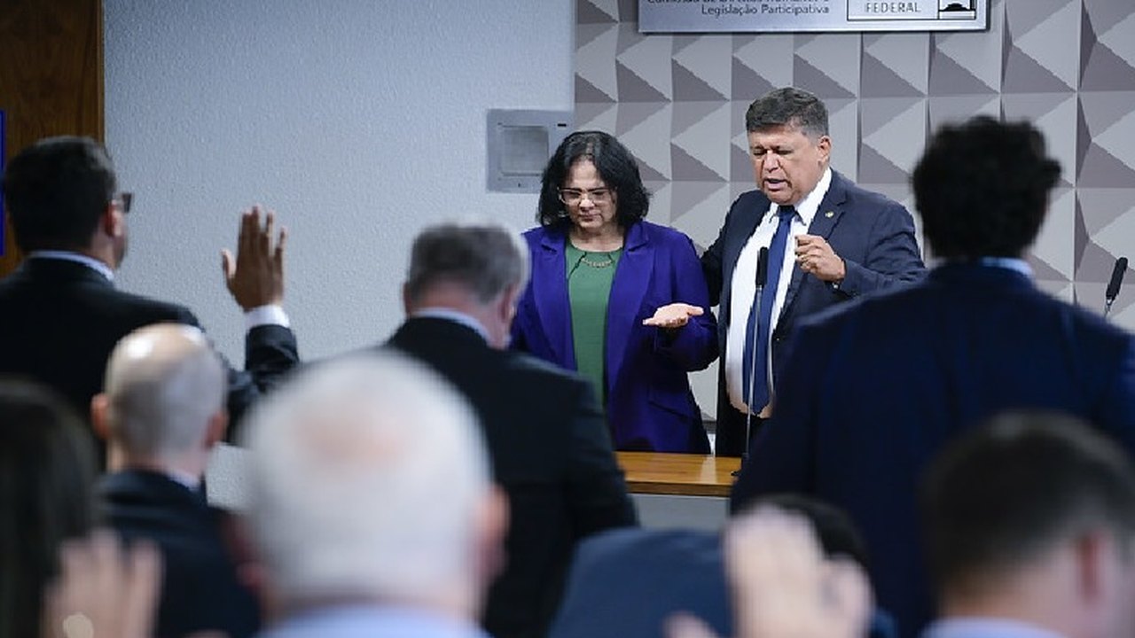 Frente Parlamentar Evangélica é instalada no Senado