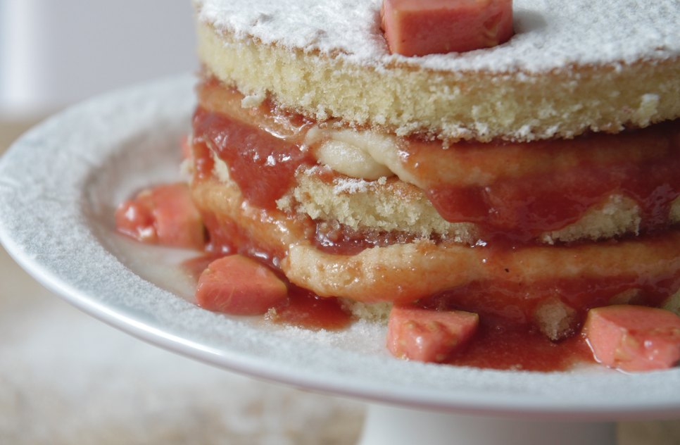 Naked cake Romeu e Julieta  / Foto: Finna