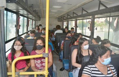 Prefeitura de Anadia disponibiliza transporte gratuito para alunos do ENEM