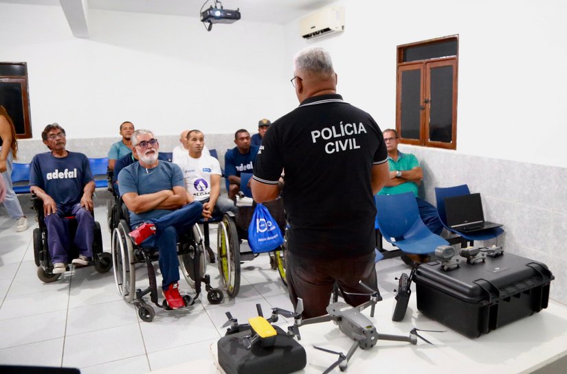 Polícia Civil realiza curso inédito de pilotagem de drones para pessoas com deficiência