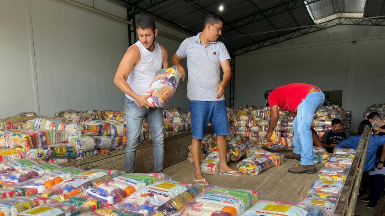 Governo de Alagoas já entregou mais de 336 mil cestas básicas ao longo da pandemia