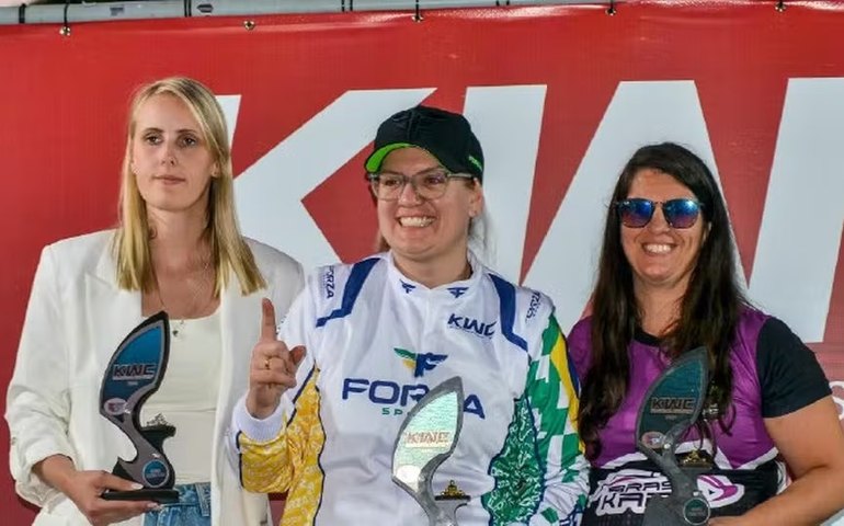 Brasileira vence campeonato mundial de Kart, em São Paulo; conheça