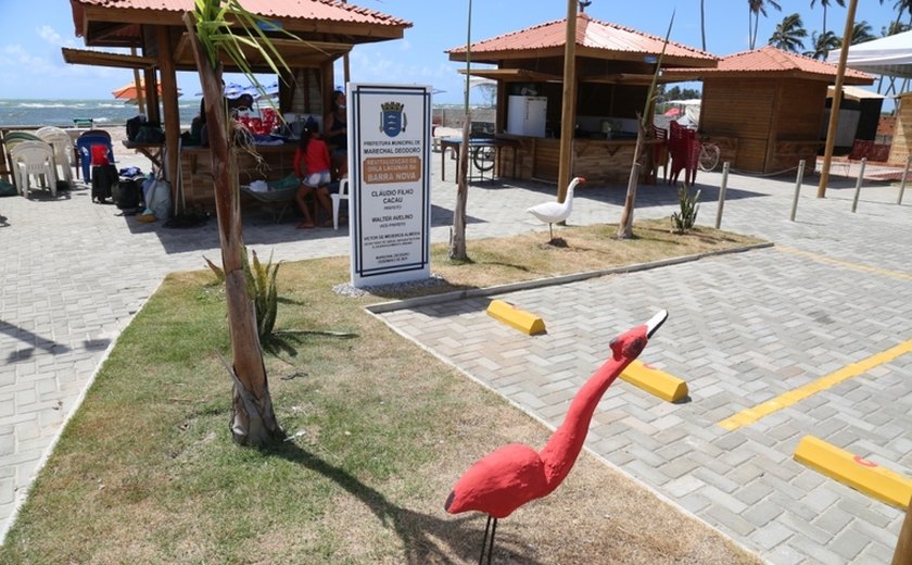 Comerciantes da Barra Nova comemoram Revitalização da nova Orla Lagunar, inaugurada neste domingo (12)