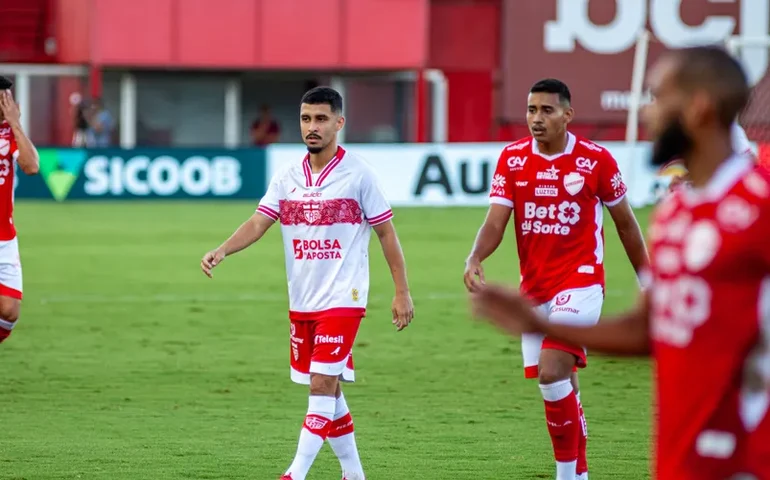 No apagar das luzes: CRB busca empate heroico contra o Vila Nova na estreia da Segundona