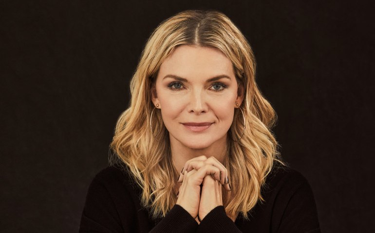 Michelle Pfeiffer compartilha foto com as irmãs no 4 de julho: &#8216;Sorte a minha&#8217;