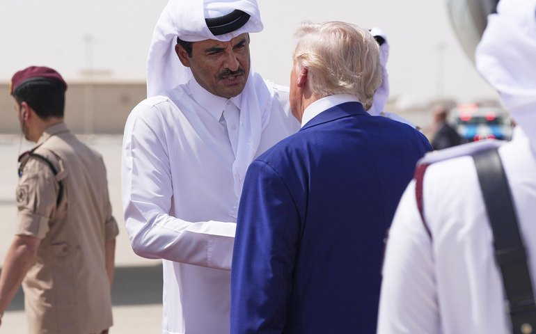 Trump envia mensagem de que política externa americana está à venda para quem pagar mais, diz mídia