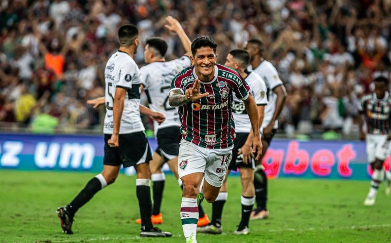 Fluminense joga bem e derrota o Olímpia por 2 a 0 no Maracanã