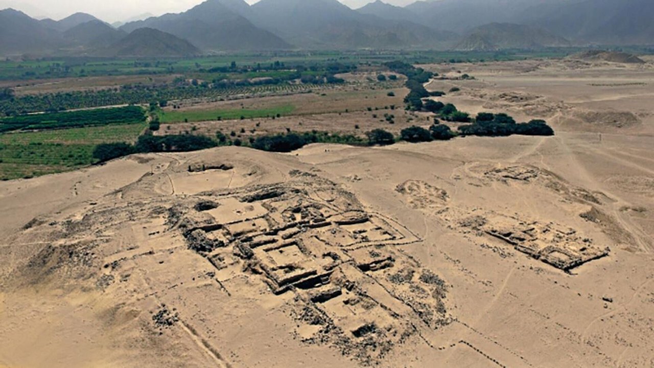 Descobrem no Peru ruínas de estruturas circulares e 2 cabeças de uma cultura pré-hispânica (FOTO)