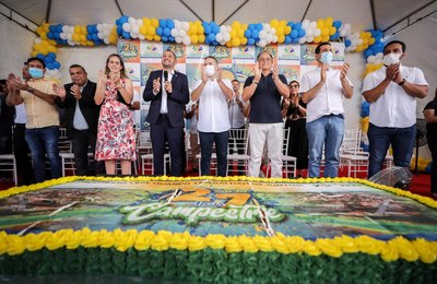 Em Campestre, Governo entrega pavimentação de vias e anuncia reconstrução de ponte 