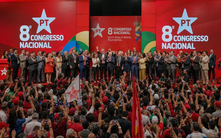 PT aprova manifesto com propostas para autocorreção do Judiciário e mudanças em emendas parlamentares