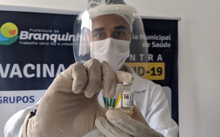 Saúde de Branquinha começa a aplicar vacina da Janssen contra a Covid-19