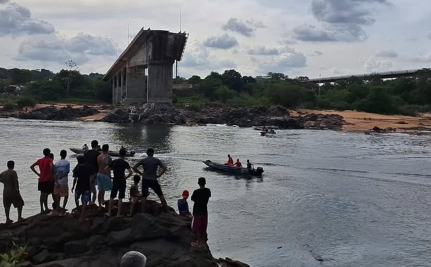 Ponte que ligava Maranhão e Tocantins desaba; há relato de que caminhão passava pelo local