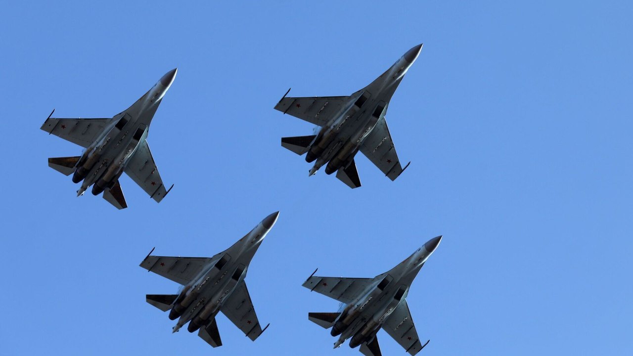 Caça Su-35S da Rússia tem tudo o necessário para combater a Força Aérea dos EUA, diz mídia