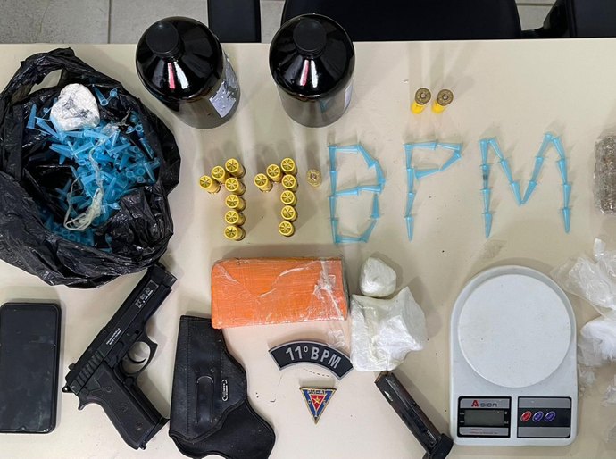 Polícia Militar apreende drogas e simulacro em Igreja Nova