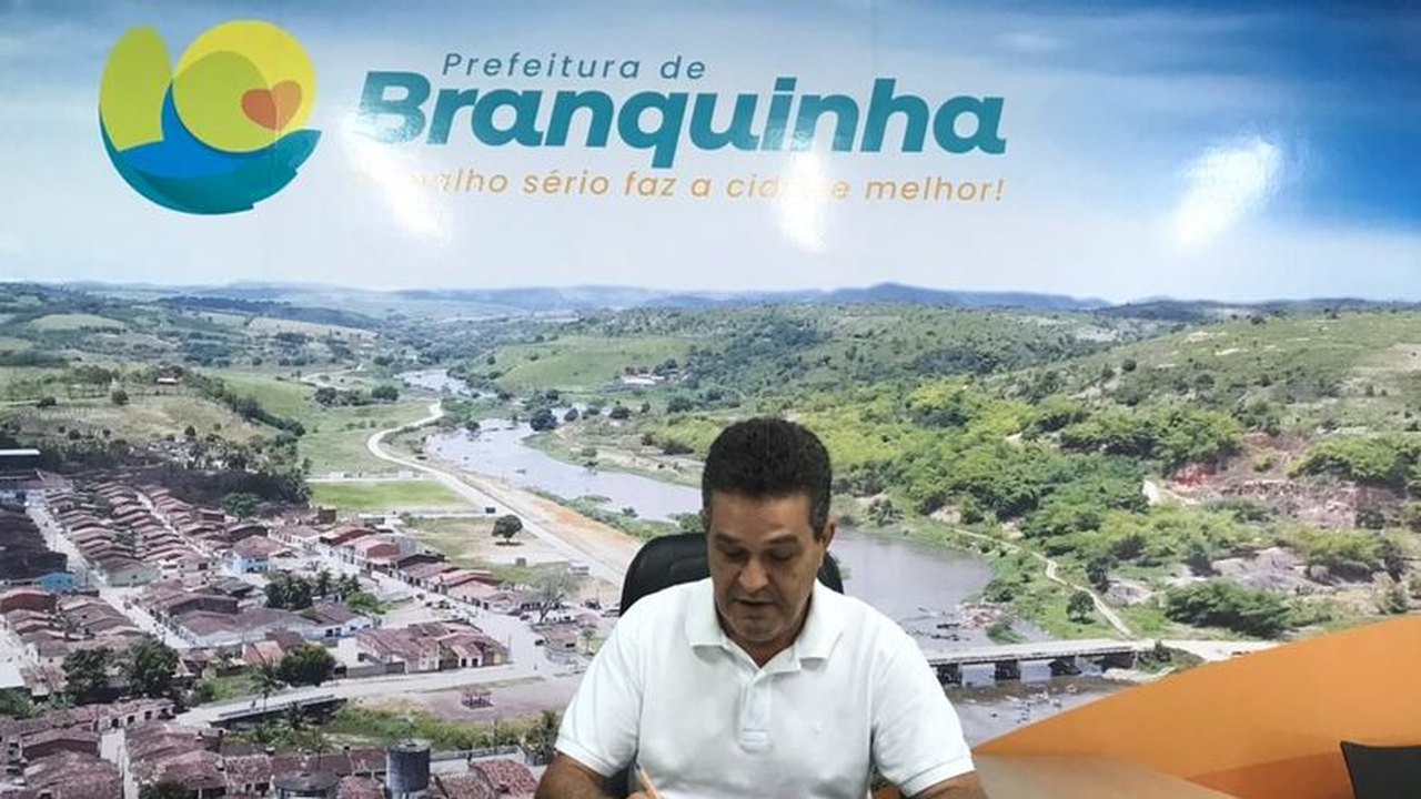 Prefeitura de Branquinha efetua pagamento de rateio do Fundeb para os profissionais da Educação