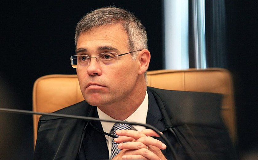 André Mendonça defende que STF deve repensar seu papel