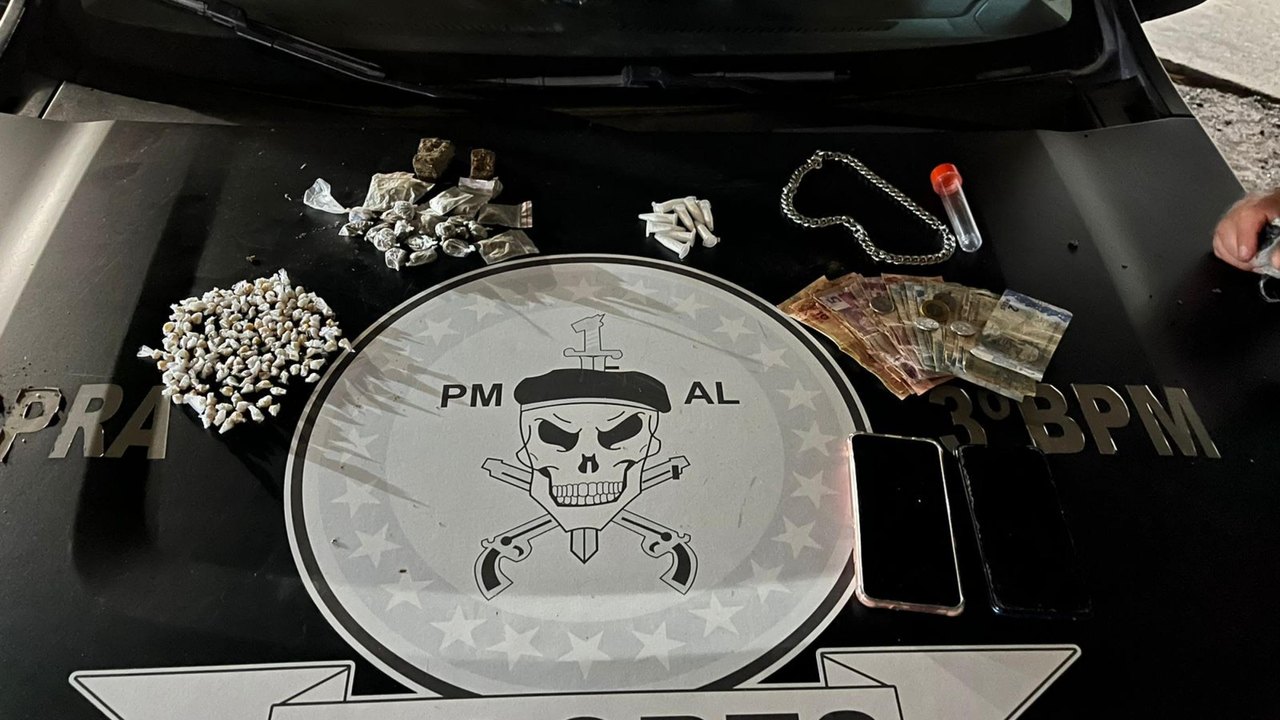 Polícia Militar apreende 23 armas de fogo e mais de 11 kg de drogas em uma semana