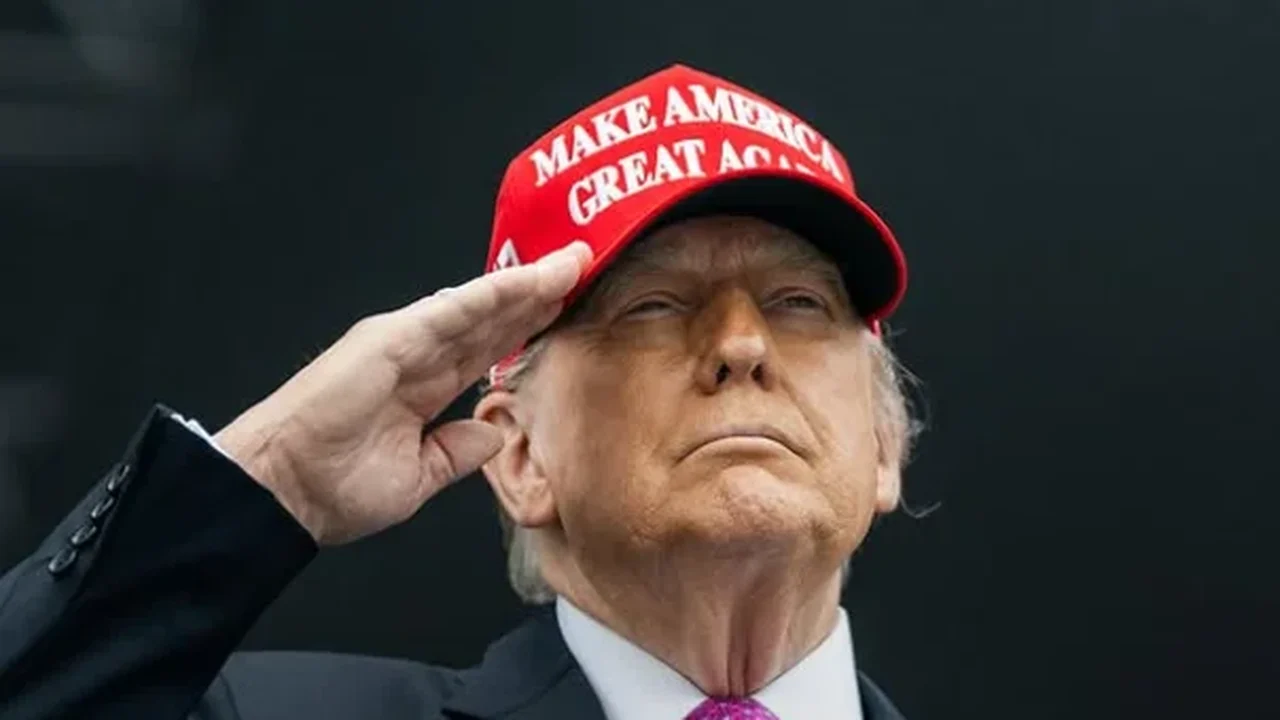 Trump critica Suprema Corte por decisões sobre tarifas e cidadania