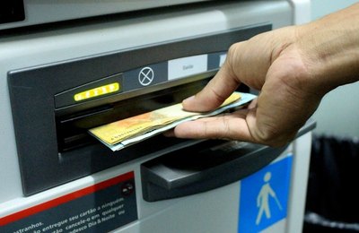 Servidores públicos de Palmeira receberão salários nesta quarta-feira