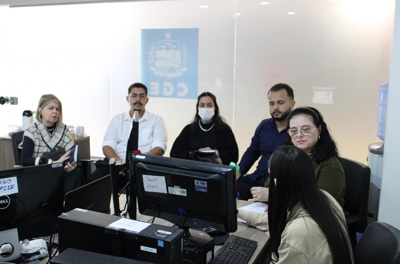 CGE promove capacitação sobre ouvidoria e transparência com servidores da Sesau