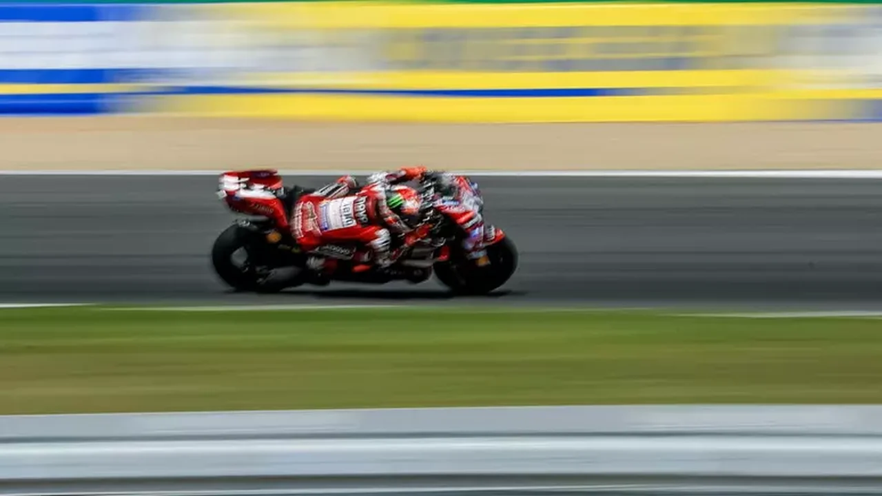 Bagnaia vence sprint no MotoGP da República Tcheca