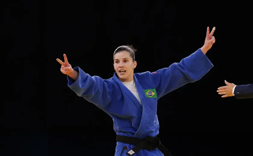 Alana Maldonado brilha em Paris e conquista segundo ouro paralímpico no judô