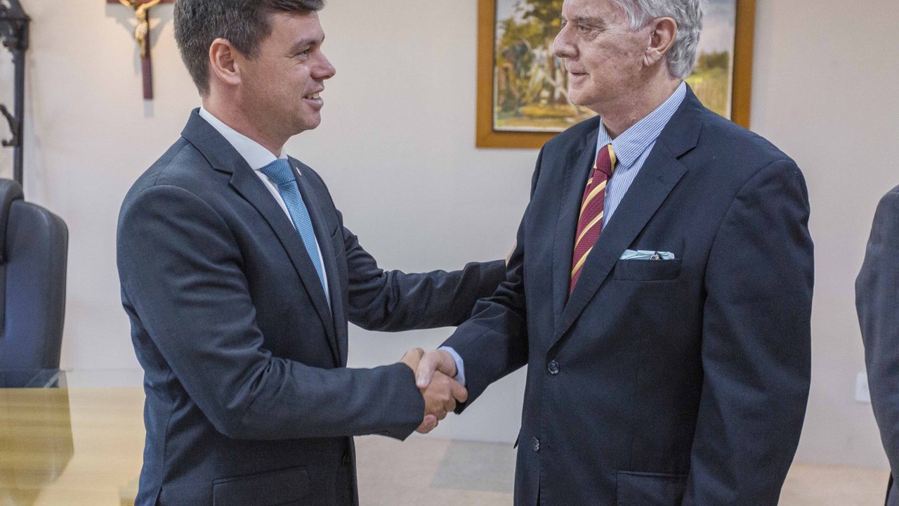 OAB/AL solicita ao governador mudança em lei para proteger prerrogativas da advocacia no serviço estadual