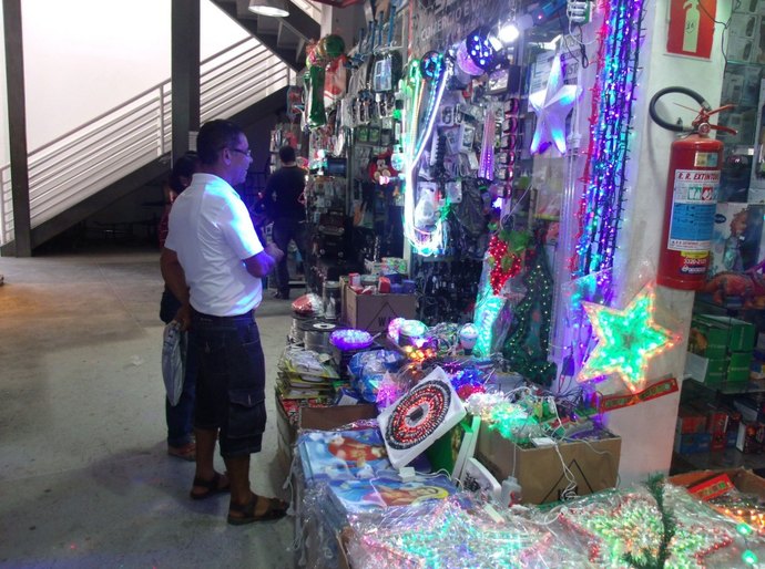 Shopping Popular e Artesanato são opções de compras para o Natal