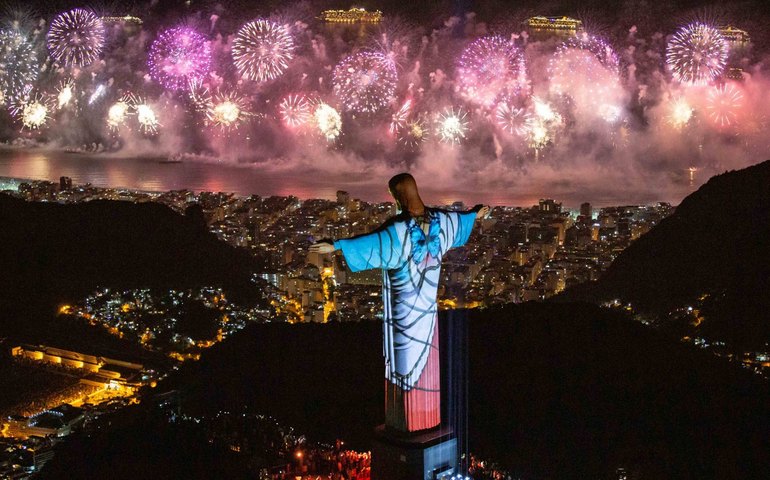 Comércio da cidade do Rio espera contratar 8 mil trabalhadores para temporada de fim de ano e verão