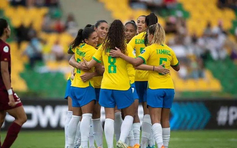 Seleção feminina mostra força ofensiva e arrasa a África do Sul em 2º amistoso