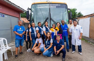 Moradores de Ipioca são beneficiados com atendimentos do Cadastro Único