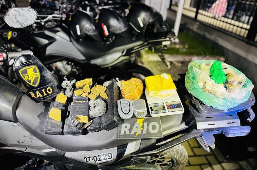 Polícia Militar apreende arma de fogo e mais de 6Kg de drogas em ocorrências na capital e interior