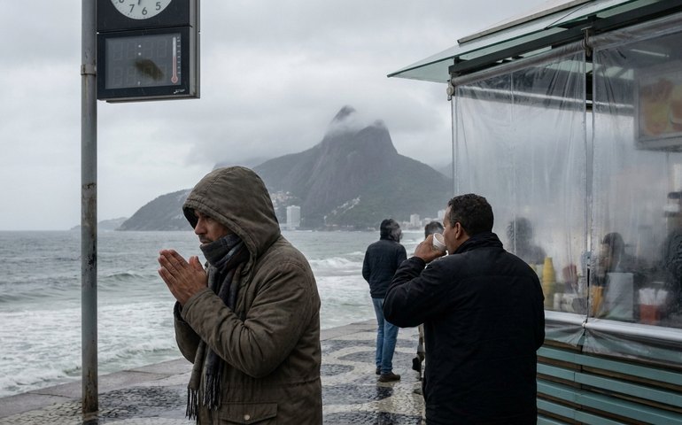 Frio bate novo recorde no Rio e temperatura cai a 12,4°C neste domingo