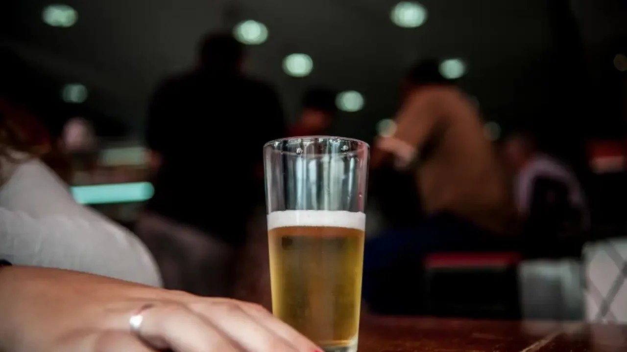 Cerveja com proteína é saudável? Nutricionistas avaliam prós e contras
