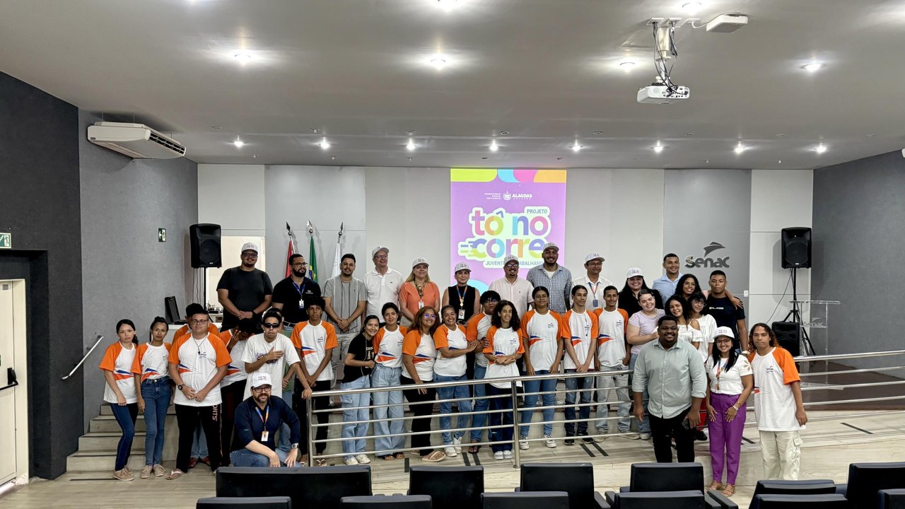 Projeto Tô no Corre realiza aula inaugural com jovens de Maceió