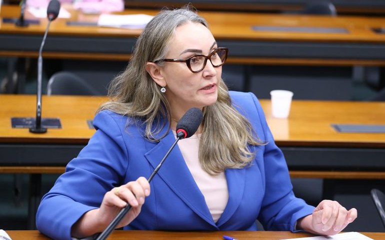 Comissão aprova projeto com medidas simplificadas para prevenir incêndio em empresas rurais