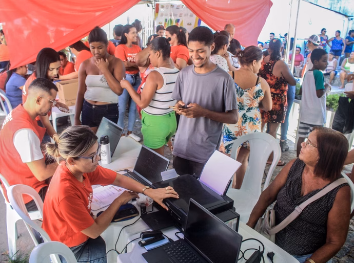 Programa Assistência com Você realiza primeira edição de 2025 atendendo famílias do Barro Vermelho, em Penedo