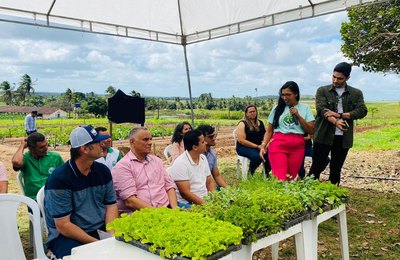 Secretaria de Meio Ambiente implanta em Junqueiro 34ª horta urbana