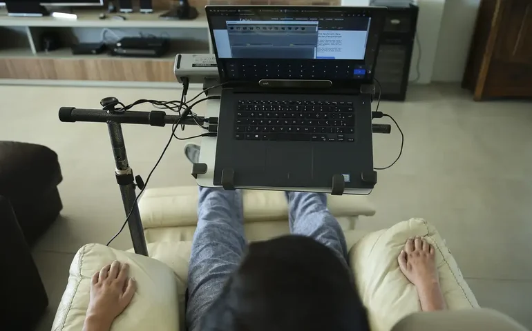 Esclerose múltipla: veja relatos de atrizes diagnosticadas que falam abertamente sobre a doença